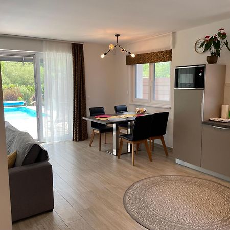 Royalhill Apartman Вонярцвашхедь Экстерьер фото
